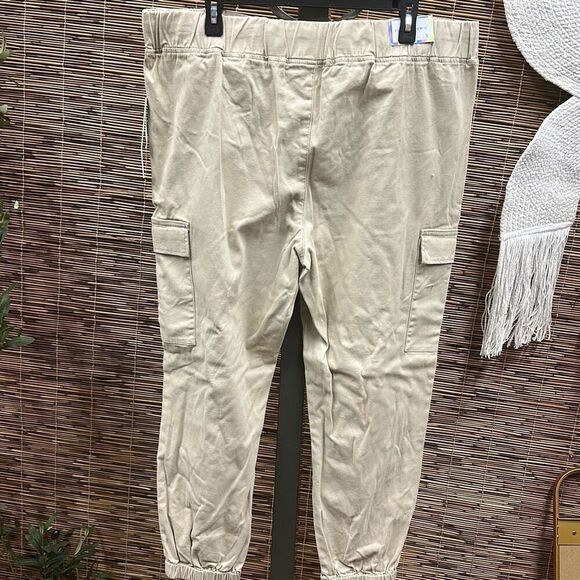 Tinseltown Trendy Plus Pull-on Drawstring-Waist Pants - Picture 3 of 3